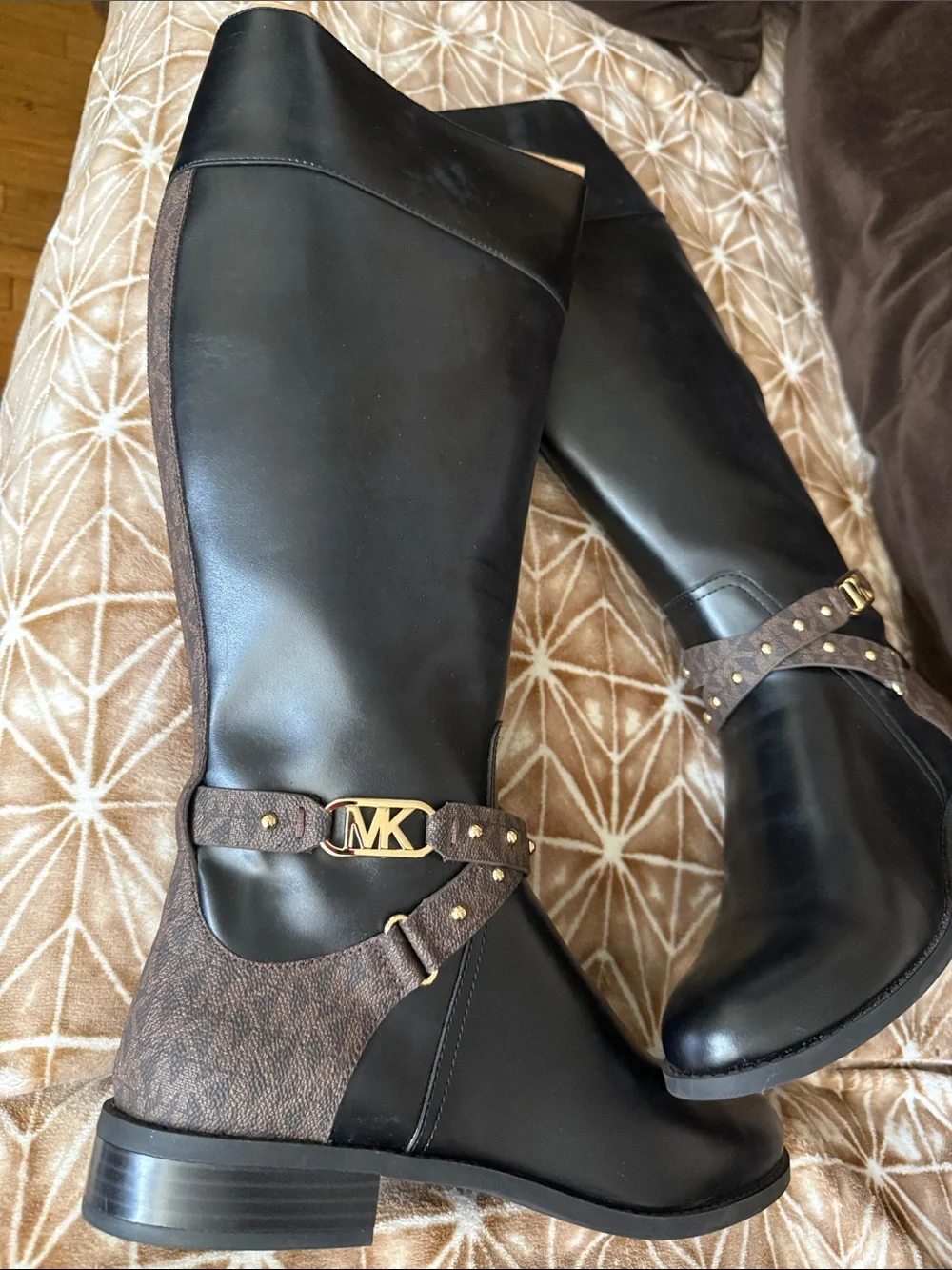 MICHAEL KORS black and brown Boots size 9
